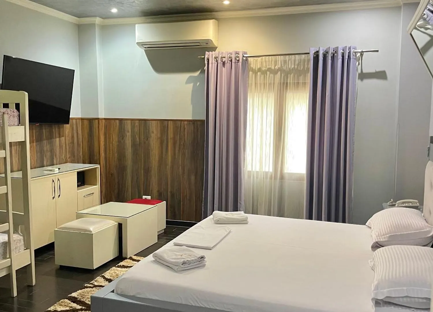 Imperium Hotel Τίρανα