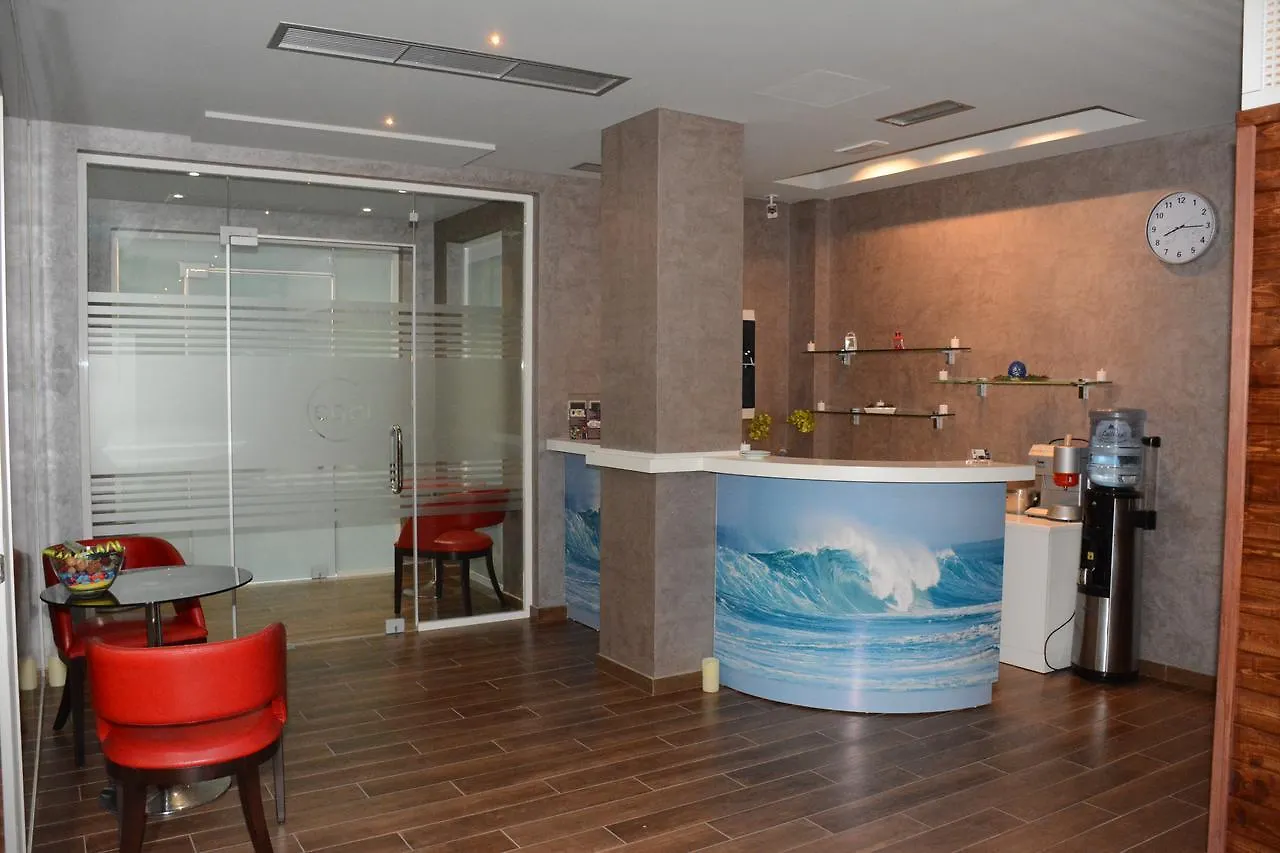 Imperium Hotel Τίρανα 3*,