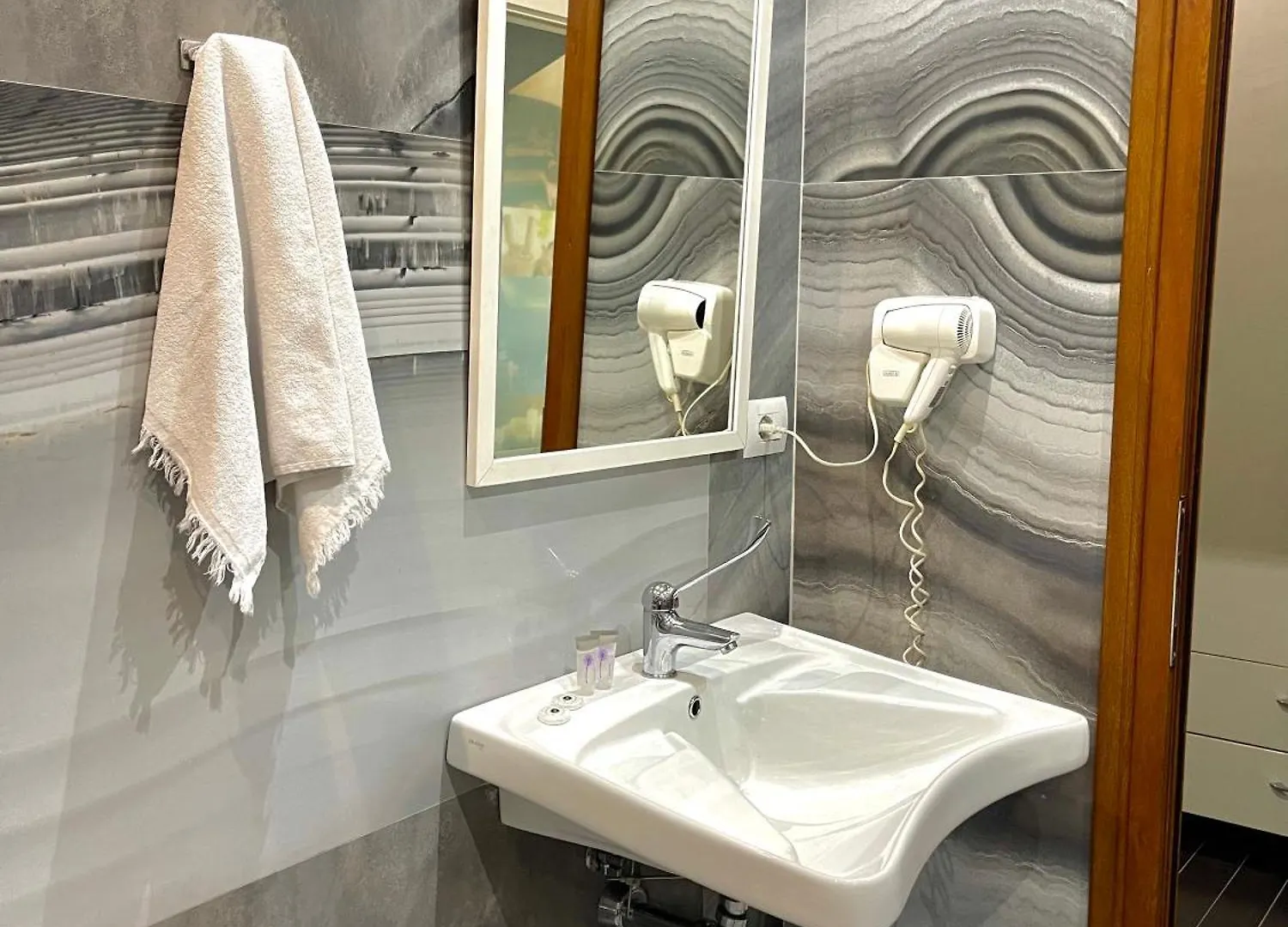 Imperium Hotel Tirana