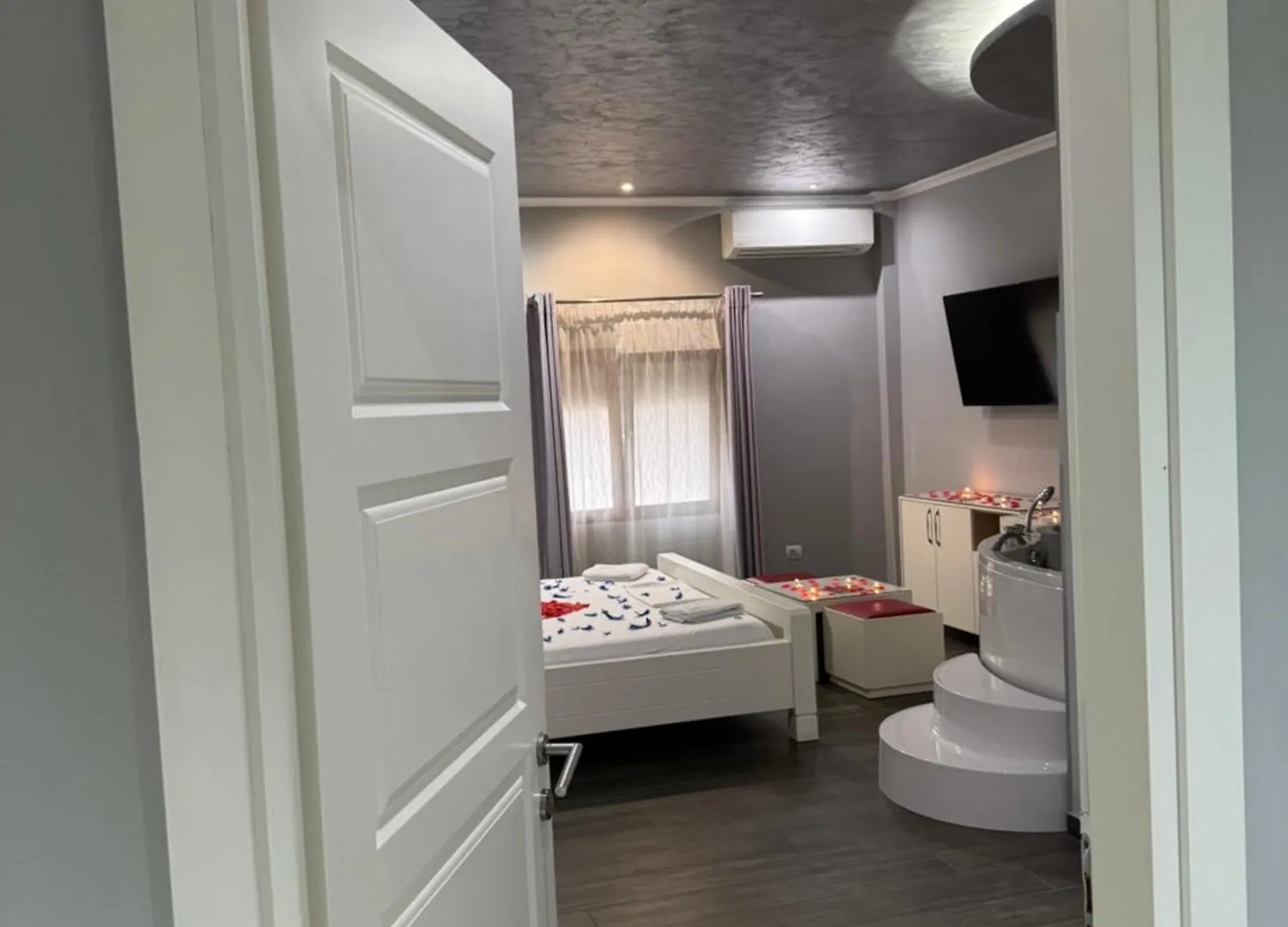 Imperium Hotel Tirana